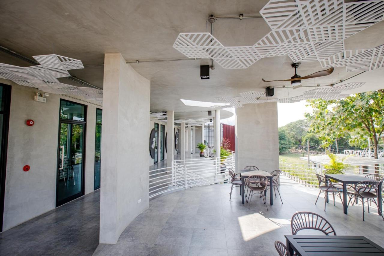 Le Lert Hotel Ratchaburi Exterior foto